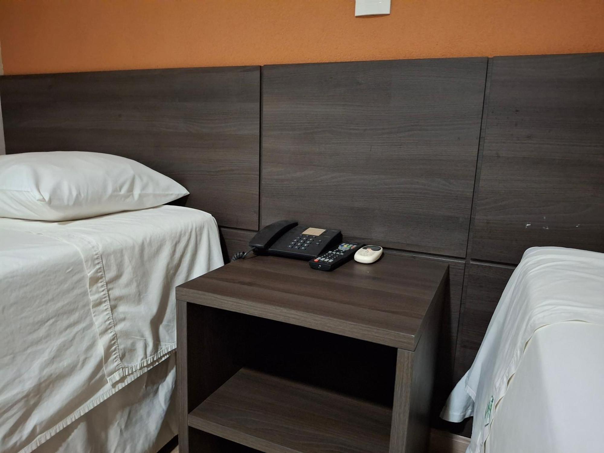 Onix Inn Hotel Cravinhos Eksteriør billede